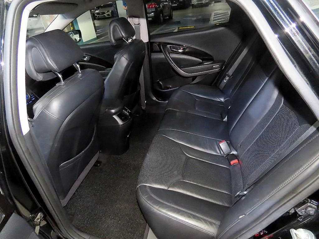 HYUNDAI Grandeur - Vista 7