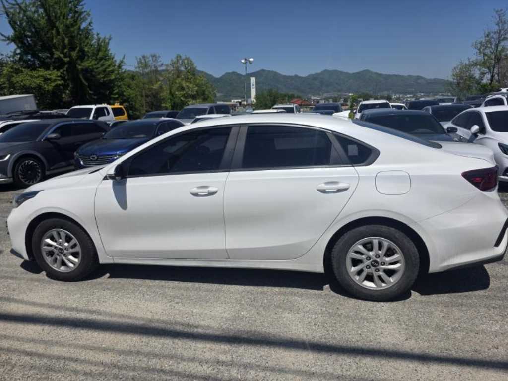 KIA K3 - Vista 5