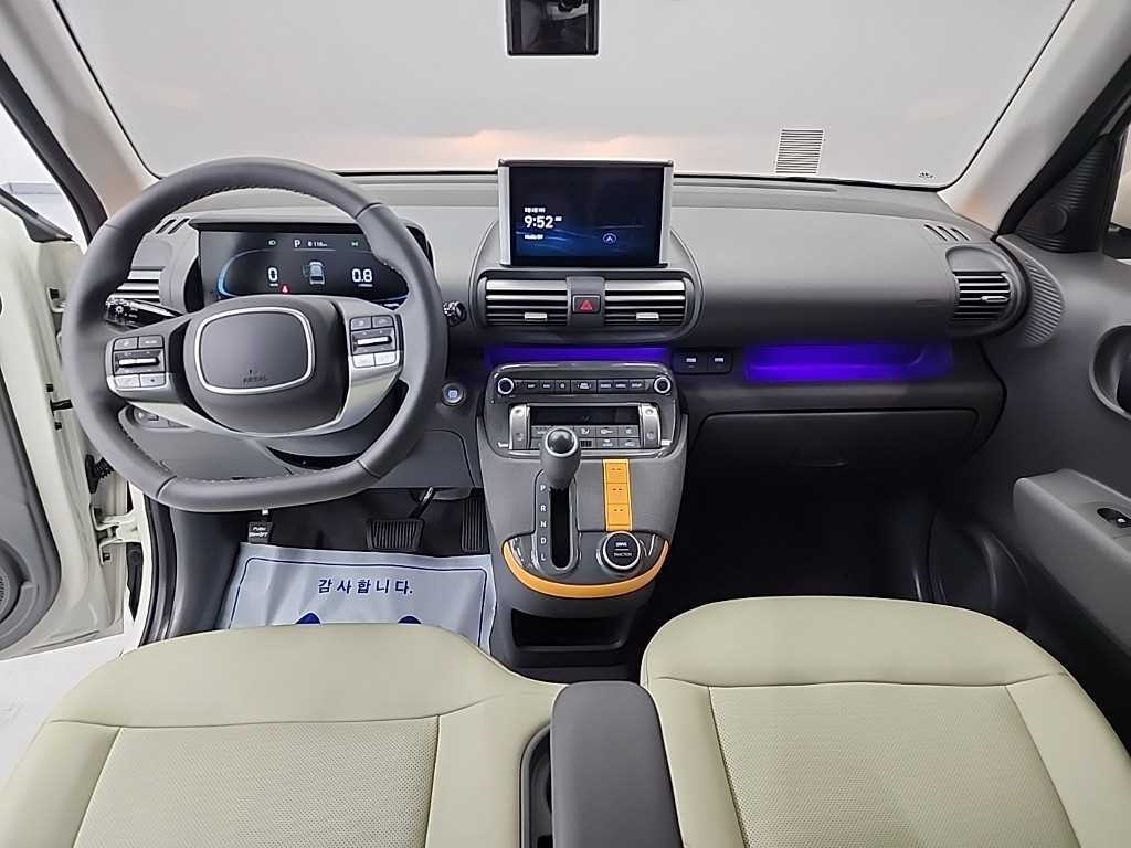 HYUNDAI Casper - Vista 7