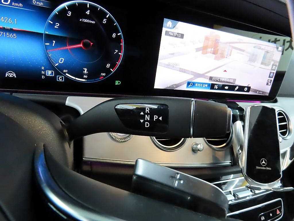 Mercedes Benz E class - Vista 10
