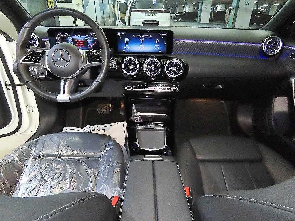 Mercedes Benz A Class - Vista 10