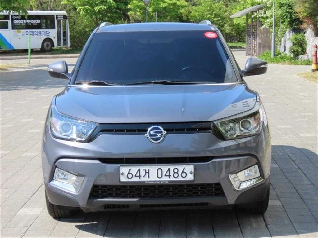 Ssangyong Tivoli 2016 - Importación desde Corea - HF Imports Iquique - Foto 1