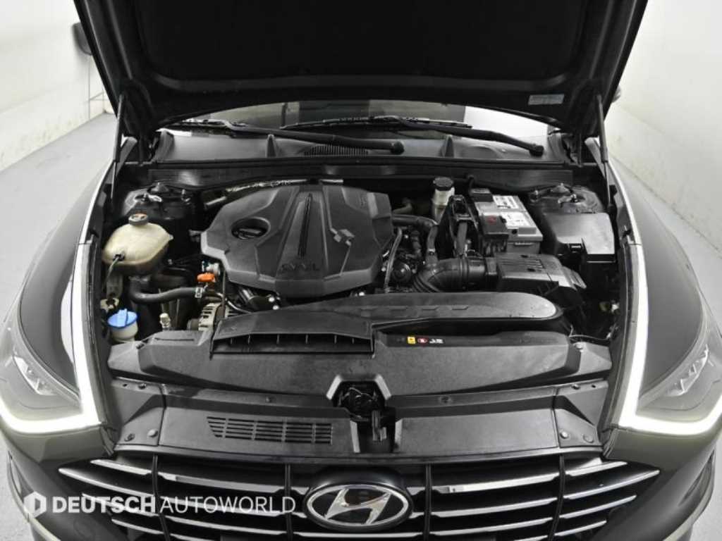 HYUNDAI Sonata - Vista 6