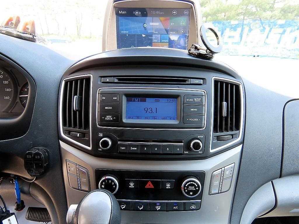 HYUNDAI Starex 2019 Amarillo - Importación desde Corea - HF Imports Iquique - Foto 14