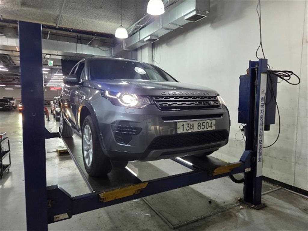 Land Rover Discovery Sports - Vista 2