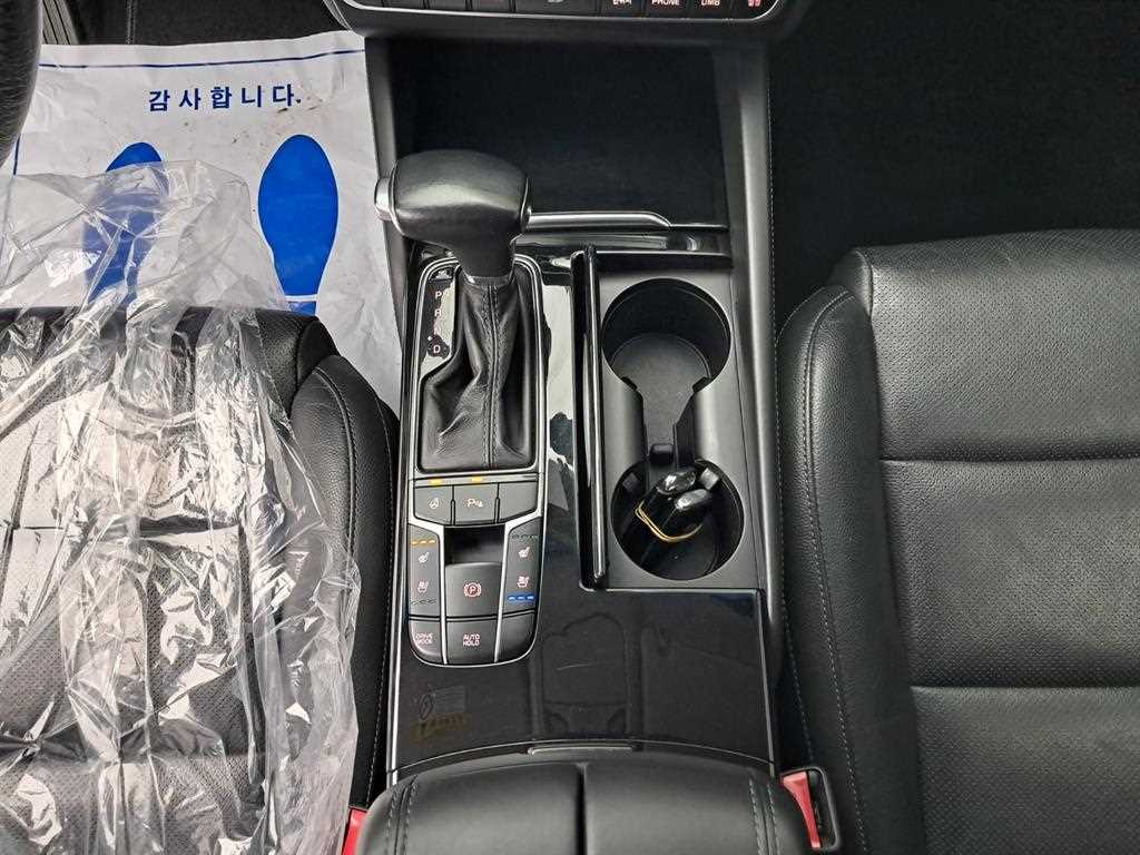 KIA K7 2016 Negro - Importación desde Corea - HF Imports Iquique - Foto 14