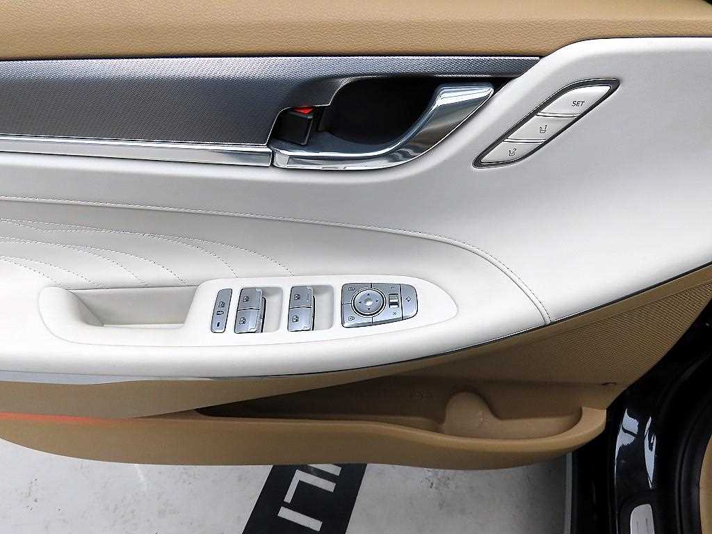 HYUNDAI Grandeur - Vista 11