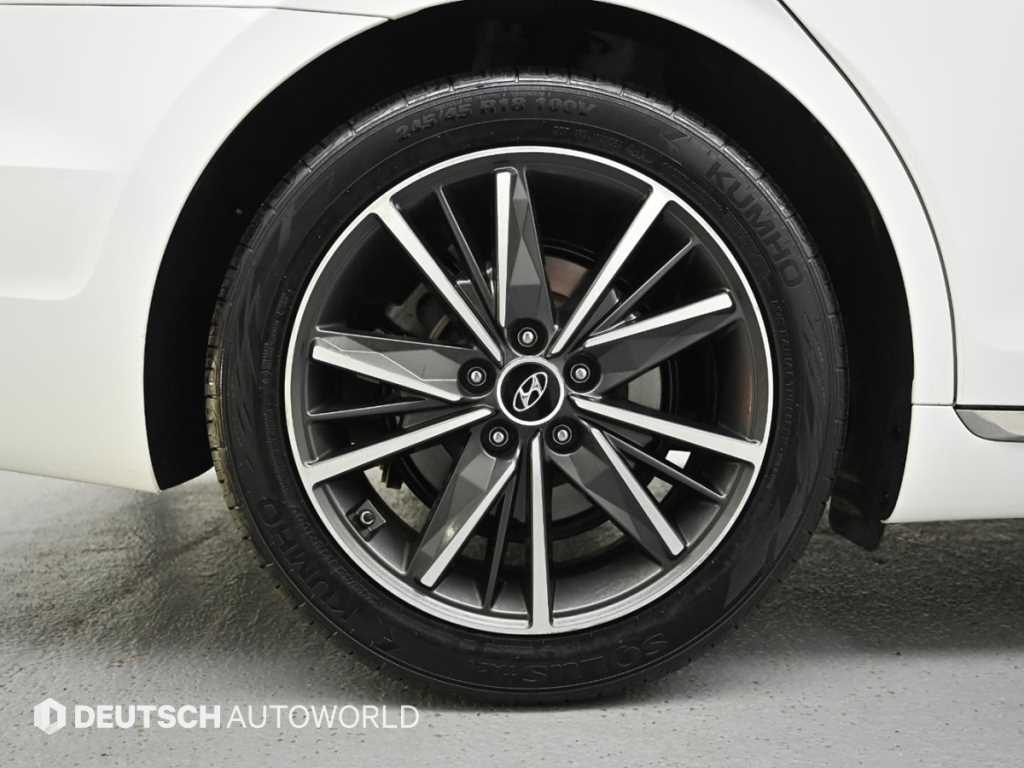 HYUNDAI Grandeur - Vista 6