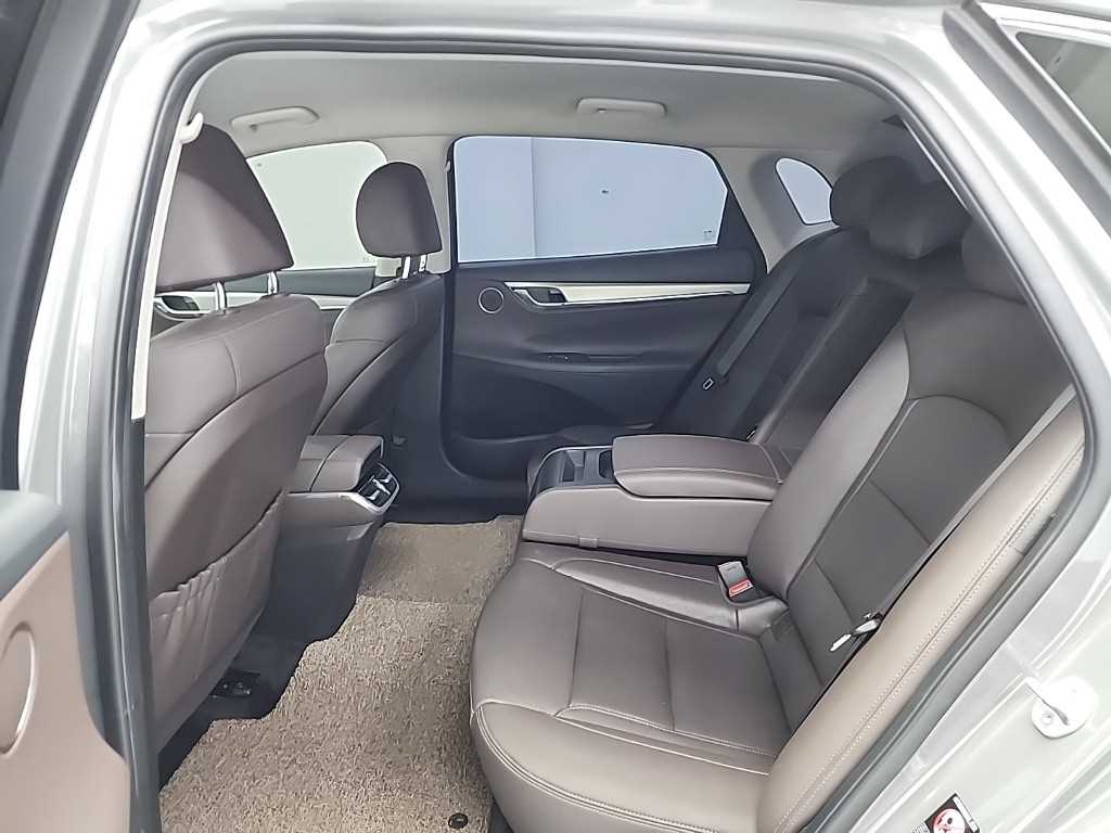 HYUNDAI Grandeur - Vista 12