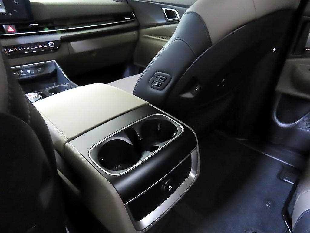 KIA Carnival 2025 Gris - Importación desde Corea - HF Imports Iquique - Foto 15
