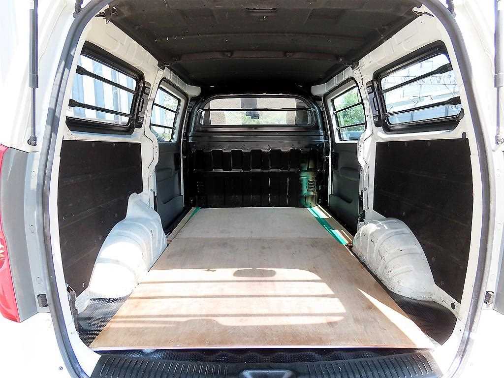 HYUNDAI Starex 2015 Blanco - Importación desde Corea - HF Imports Iquique - Foto 17