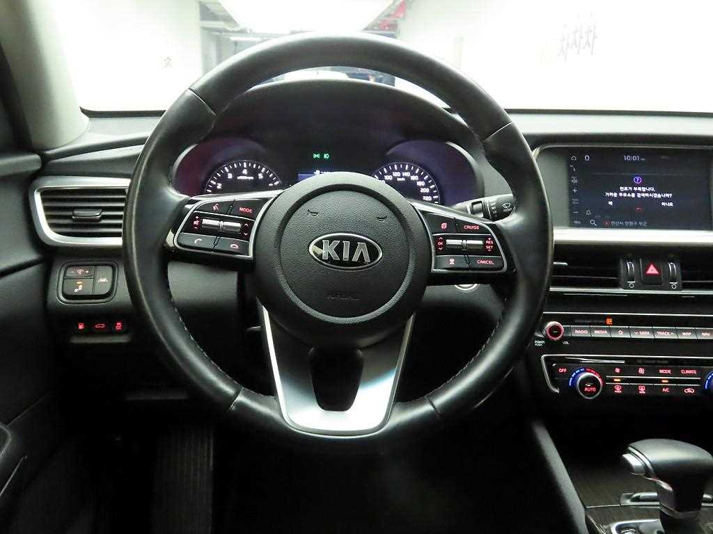 KIA K5 - Vista 7