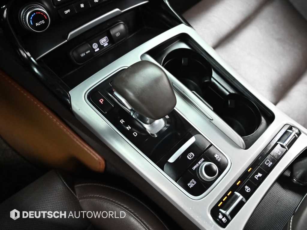 KIA Stinger - Vista 9