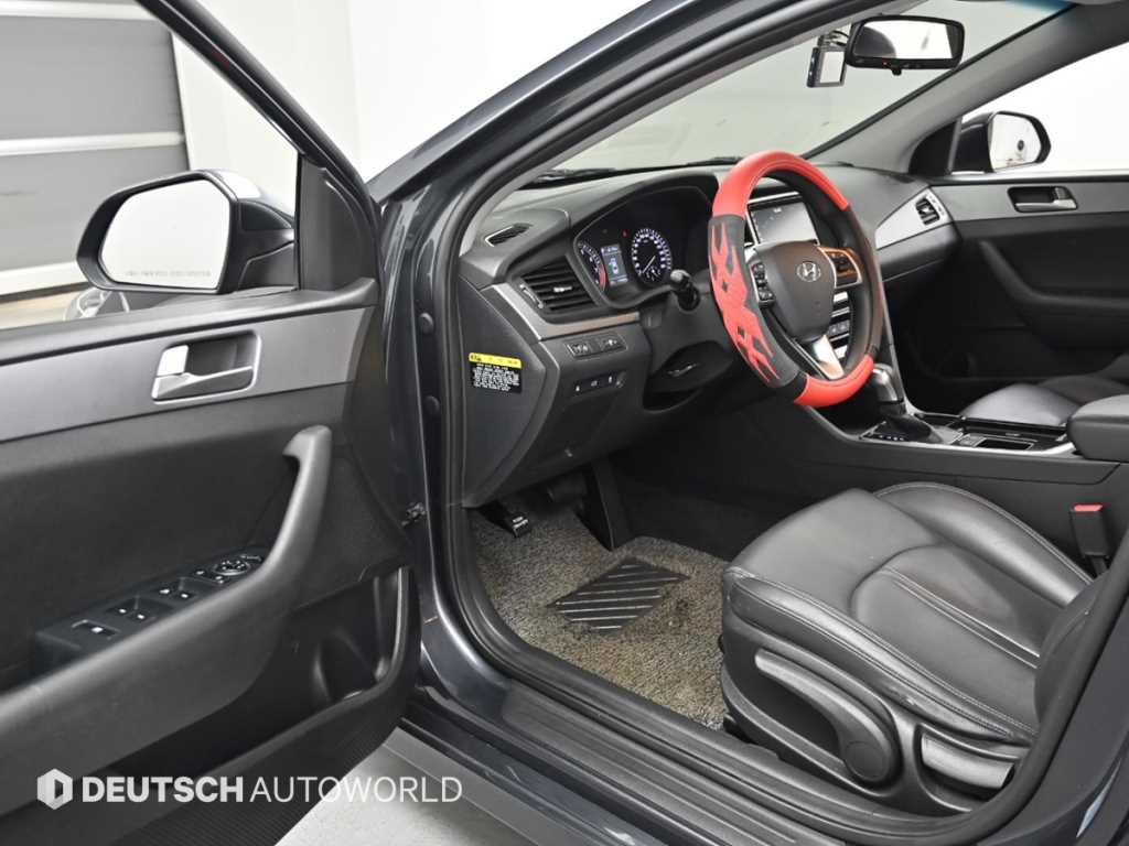 HYUNDAI Sonata - Vista 11
