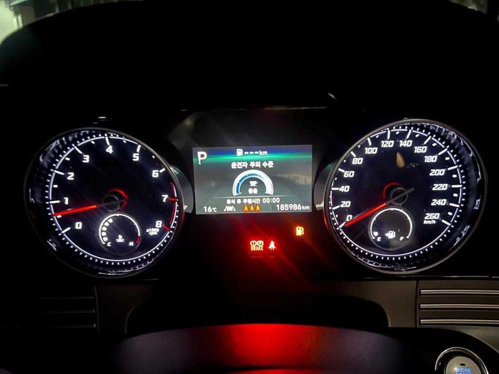 HYUNDAI Grandeur - Vista 6
