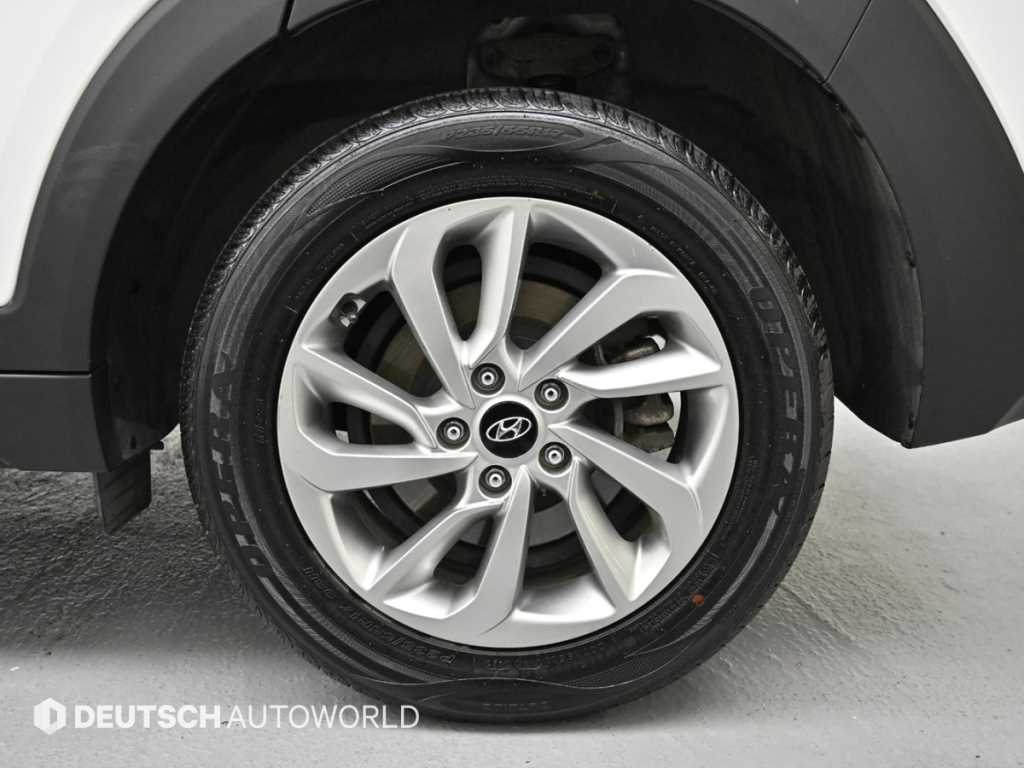 HYUNDAI Tucson - Vista 5