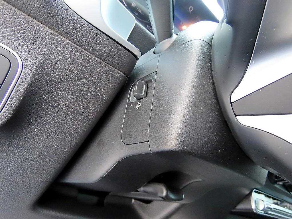 Mercedes Benz GLB Class - Vista 12