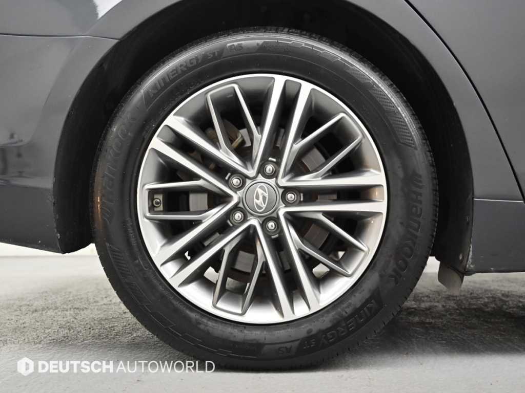 HYUNDAI Grandeur - Vista 5