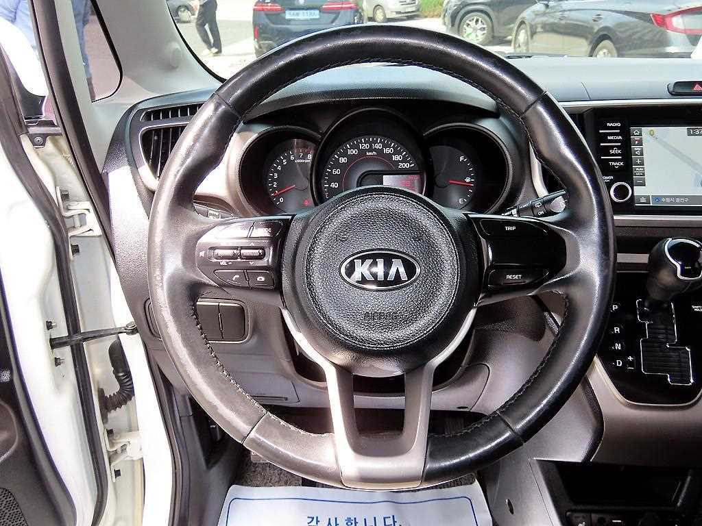 KIA Ray - Vista 8