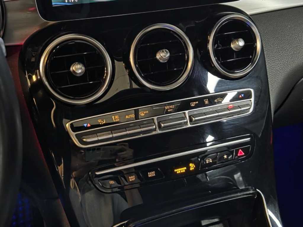 Mercedes Benz GLC Class 2022 Gris - Importación desde Corea - HF Imports Iquique - Foto 16