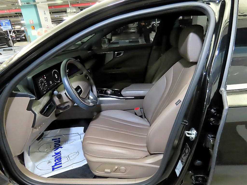 KIA K8 - Vista 6