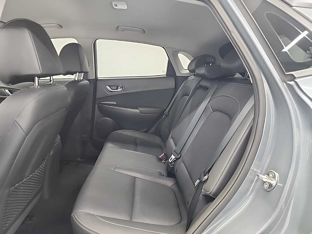 HYUNDAI Kona - Vista 12