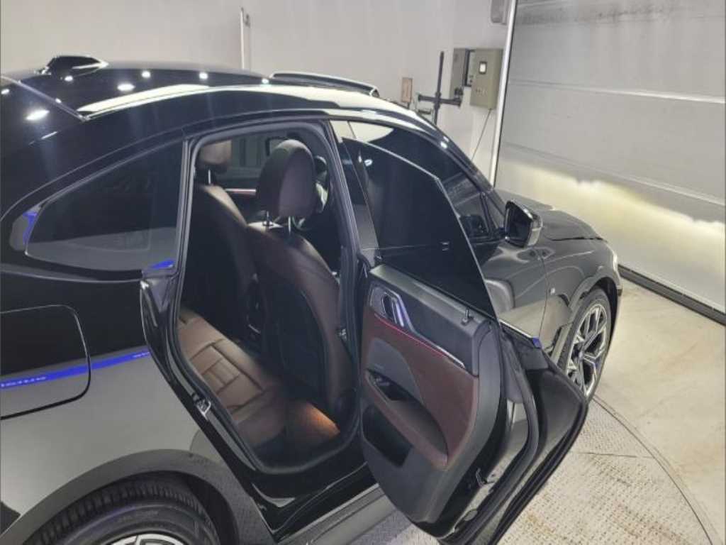 BMW i4 2023 - Importación desde Corea - HF Imports Iquique - Foto 18