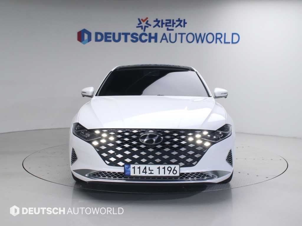 HYUNDAI Grandeur - Vista 3