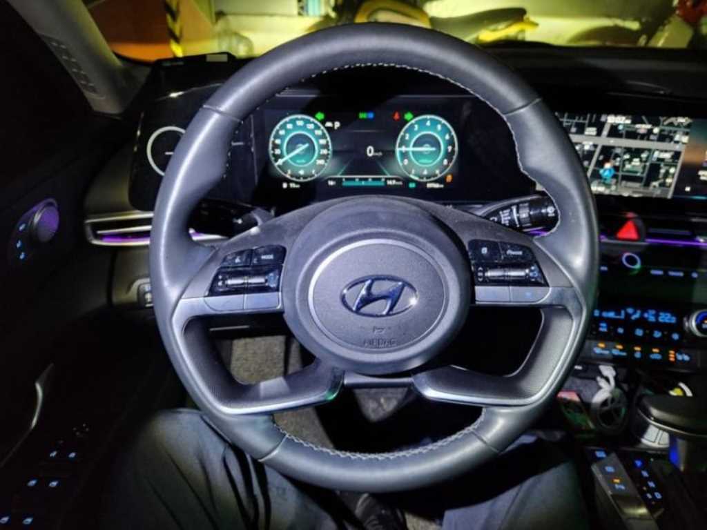 HYUNDAI Avante 2021 Negro - Importación desde Corea - HF Imports Iquique - Foto 15