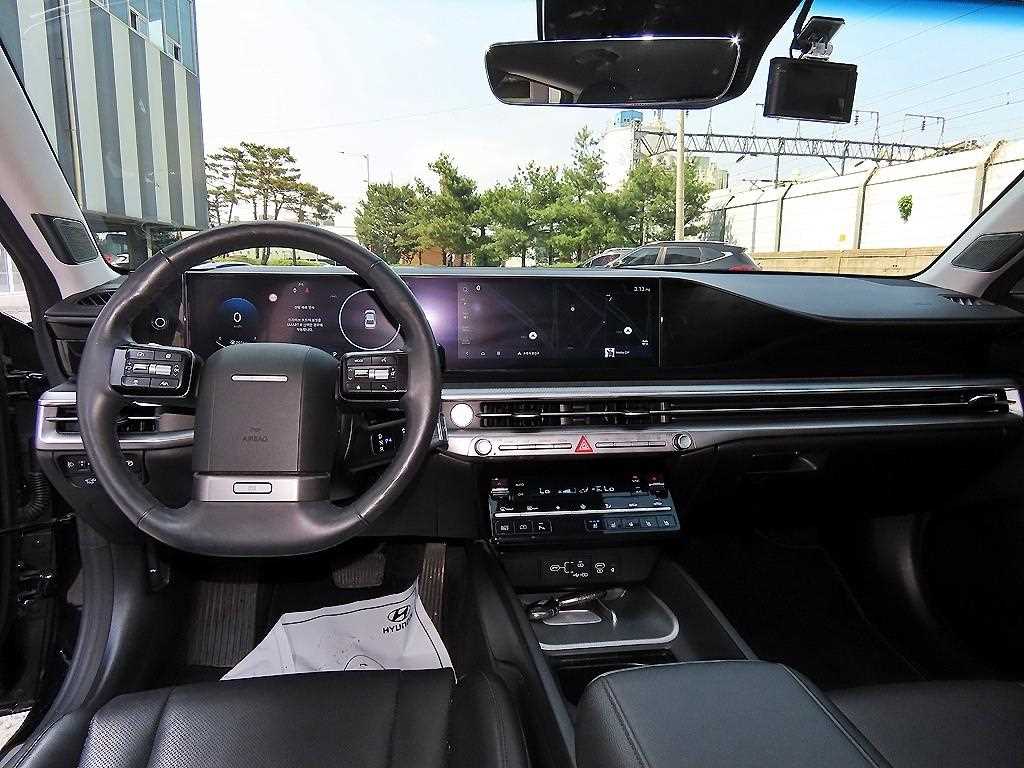 HYUNDAI Grandeur - Vista 7