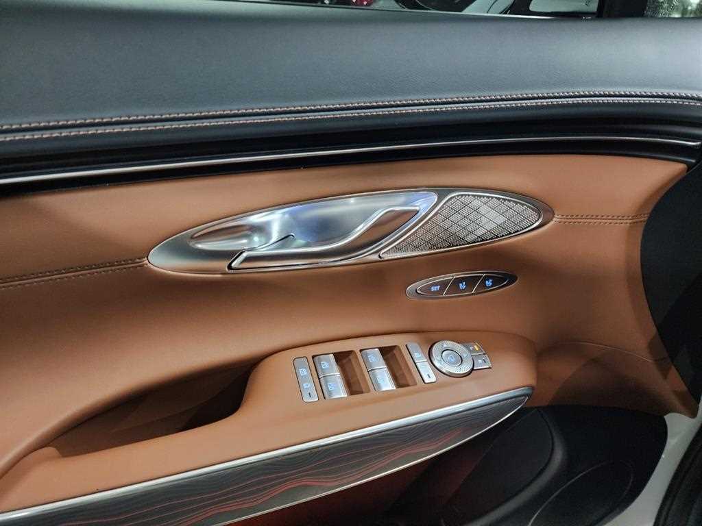 Genesis GV70 - Vista 11