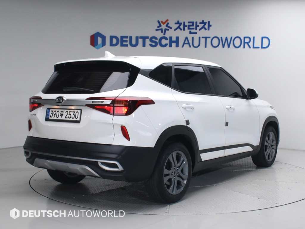 KIA Seltos - Vista 2