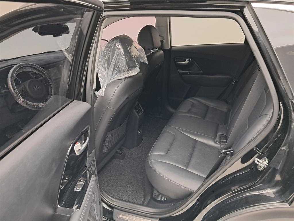 KIA Niro - Vista 12