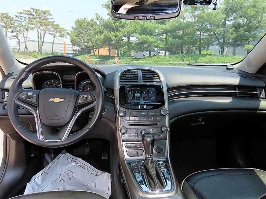 Chevrolet Malibu - Vista 7