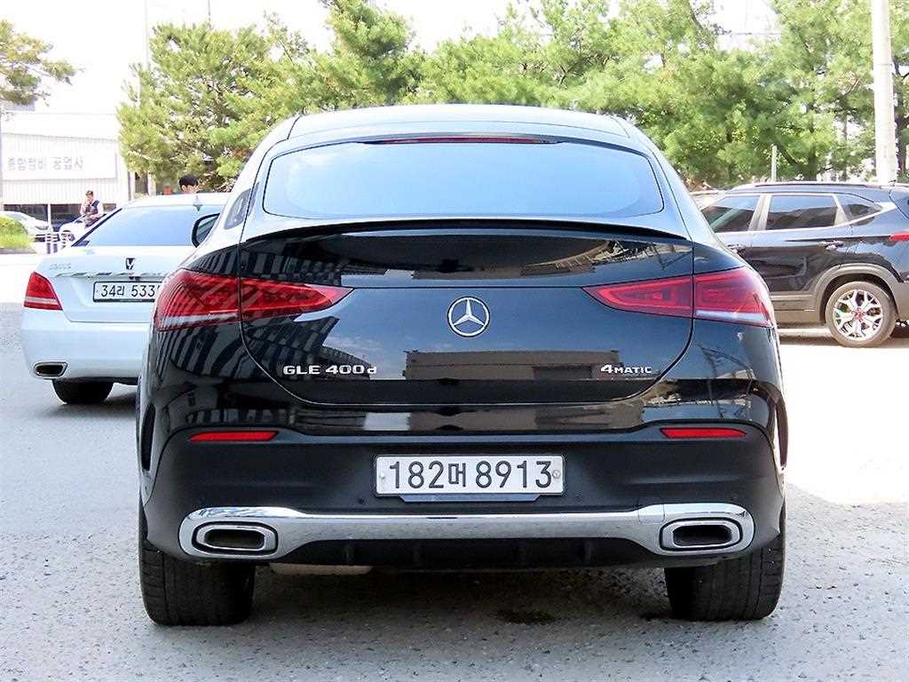 Mercedes Benz GLE Class - Vista 4