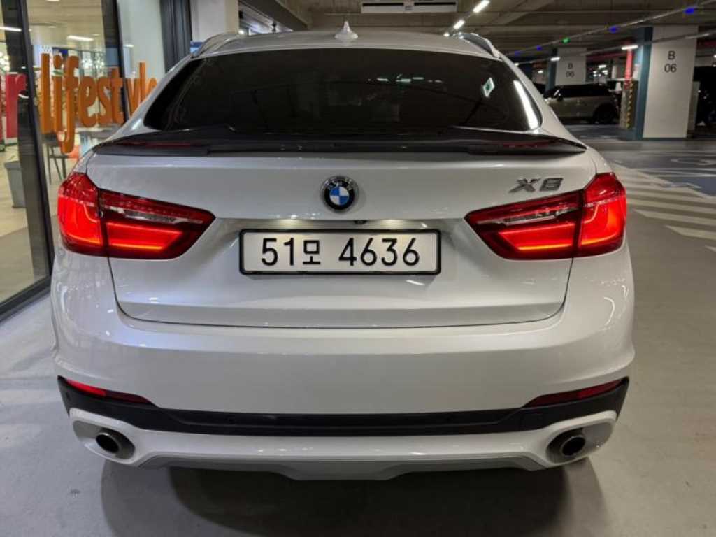 BMW X6 - Vista 5