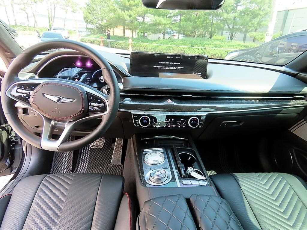 Genesis G80 - Vista 7