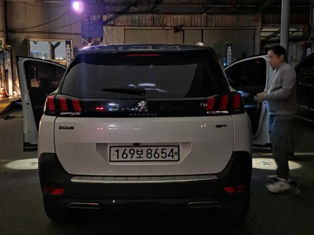 Peugeot 5008 - Vista 2