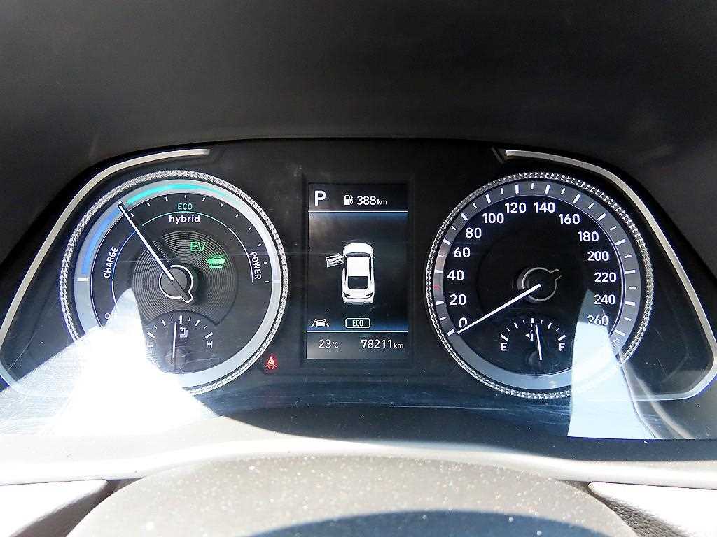 HYUNDAI Sonata - Vista 9