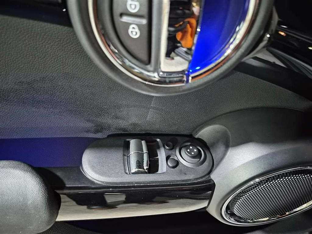 Mini Cooper - Vista 11