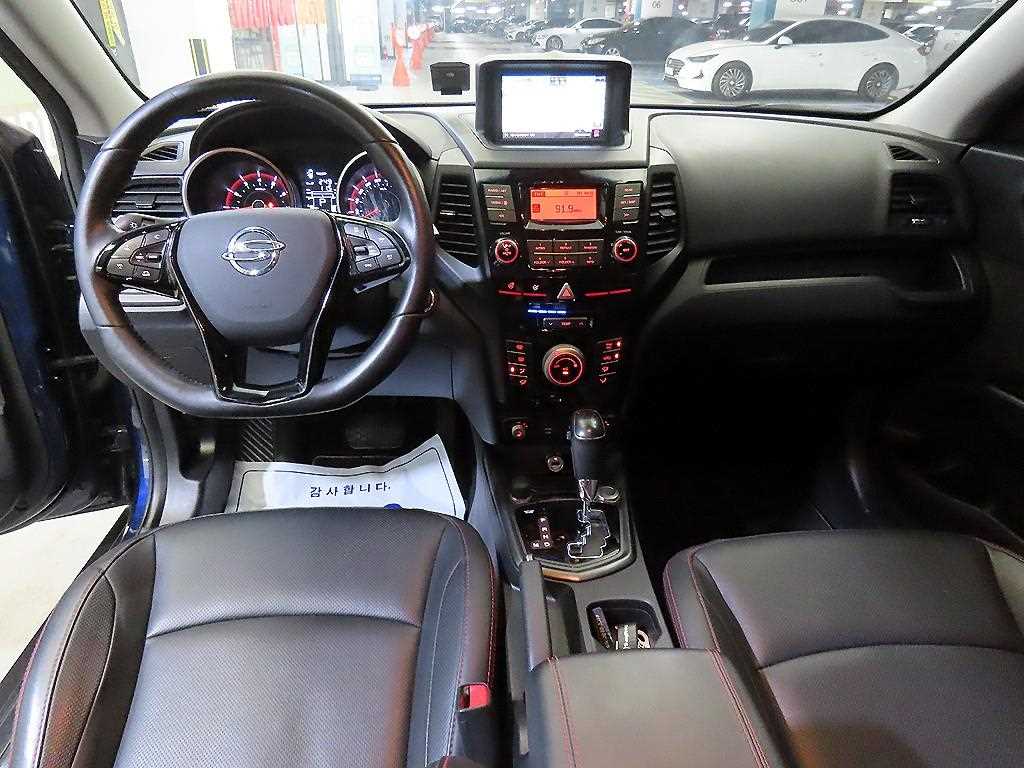 Ssangyong Tivoli - Vista 10