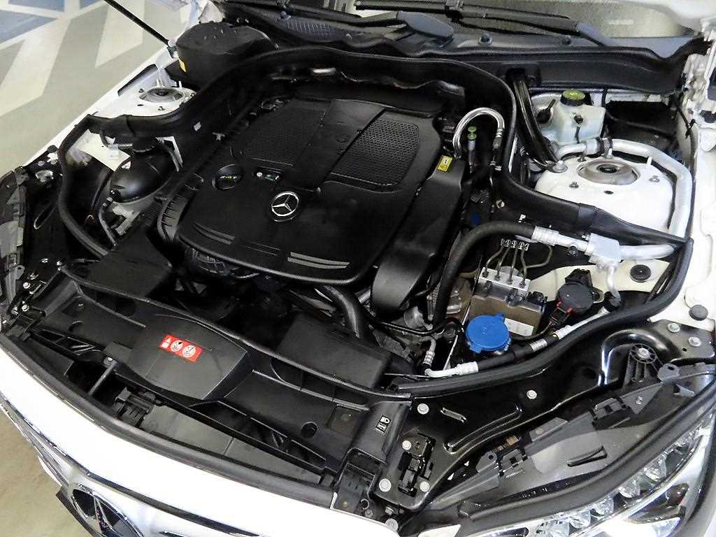 Mercedes Benz E class 2014 Blanco - Importación desde Corea - HF Imports Iquique - Foto 19