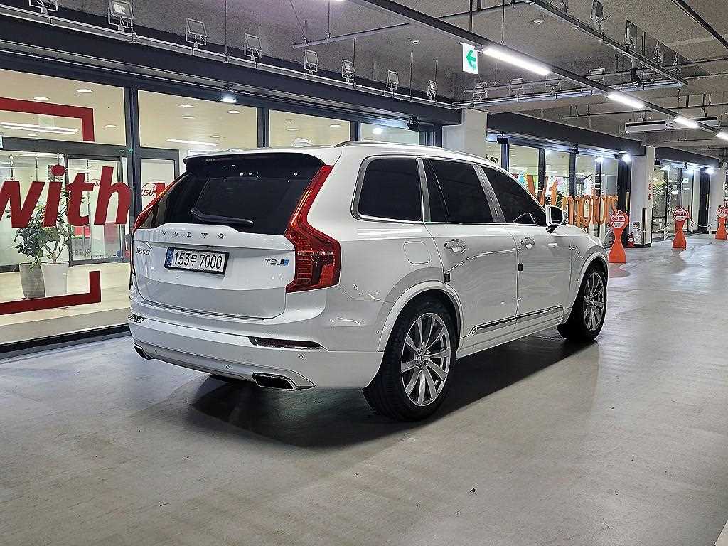 Volvo XC90 - Vista 4