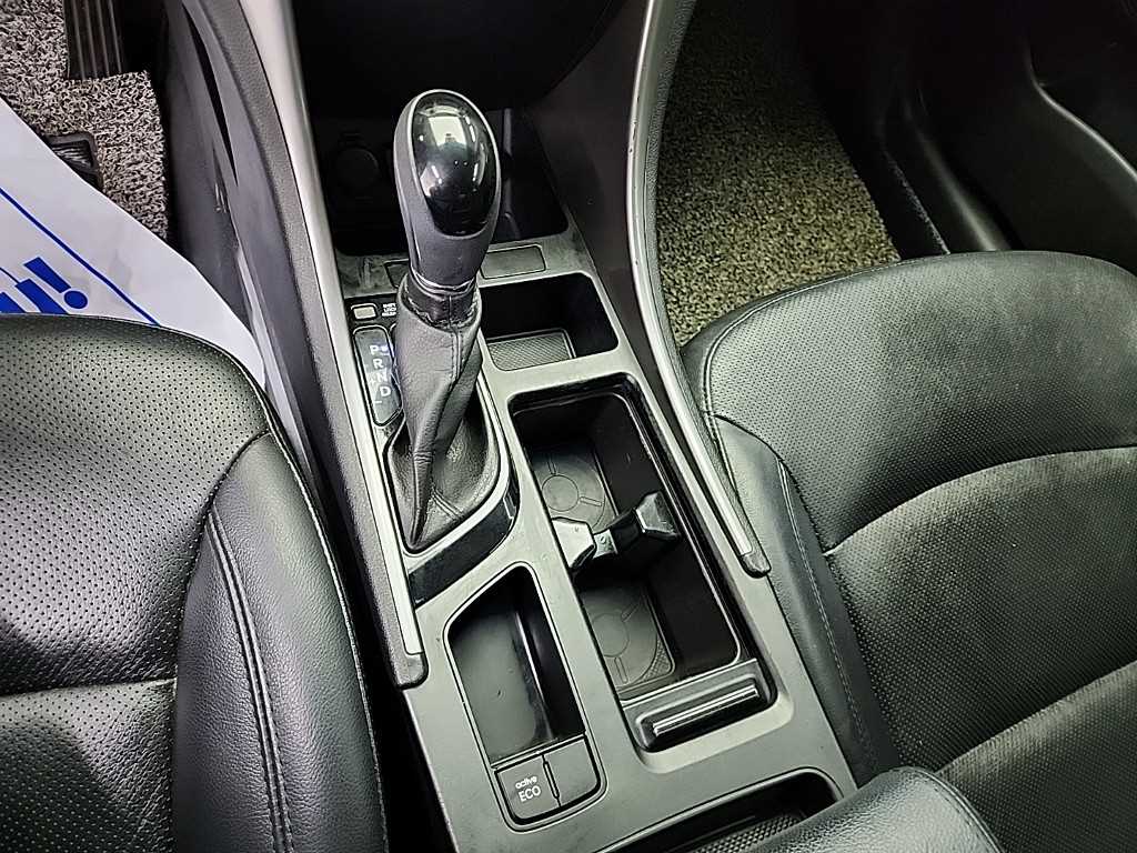 HYUNDAI Sonata - Vista 8