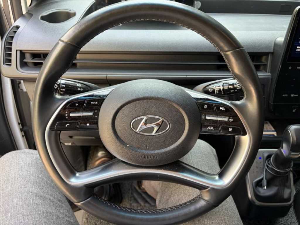 HYUNDAI Staria - Vista 8