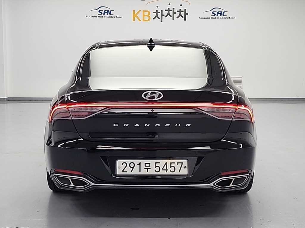 HYUNDAI Grandeur - Vista 3