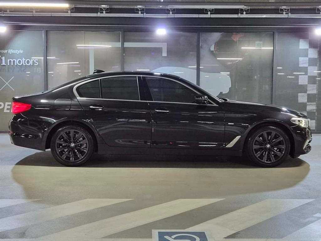 BMW 5 Series - Vista 3