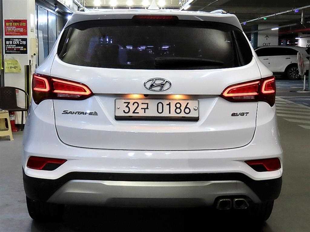 HYUNDAI Santa Fe - Vista 5