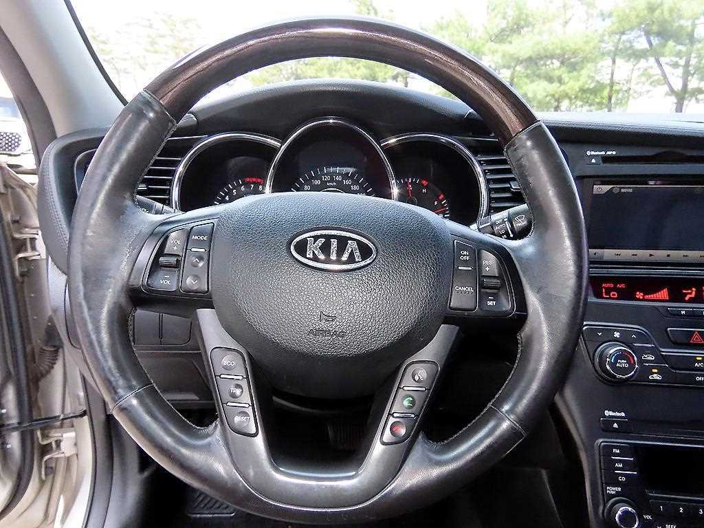 KIA K5 - Vista 8