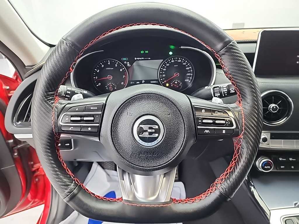 KIA Stinger - Vista 9
